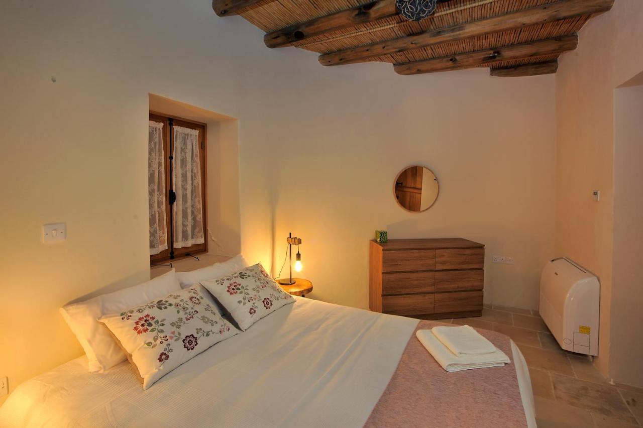 Pentasino Traditional House Agios Theodoros 外观 照片